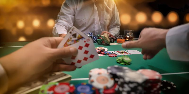 Tham gia 77LOC ngay để trải nghiệm game bài hot nhất 2025!