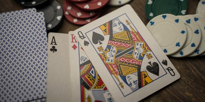 Những sản phẩm game bài siêu hay tại MOT88